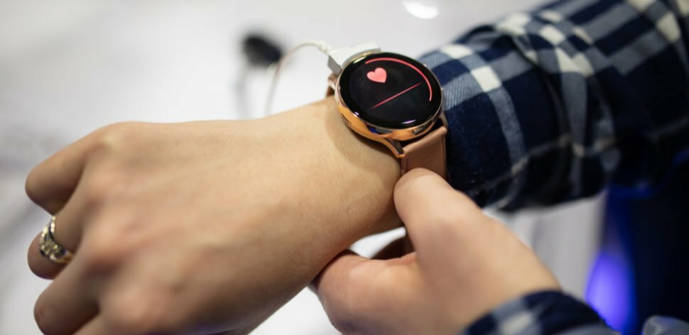 Samsung Watch ajuda a monitorar dados de saúde dos usuários